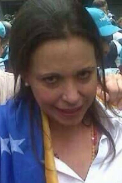 Ese Luisito Comunica llegó de Cuba hace 15 días.