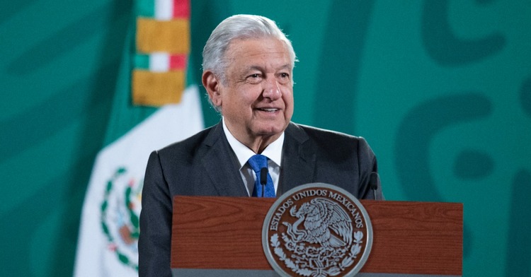 GlobalEnergyMEX's tweet image. Reforma Energética estará lista antes de que concluya septiembre: @lopezobrador_ 

globalenergy.mx/noticias/hidro…

#energía #reforma #electricidad #CFE #comisión #empresa #gobierno