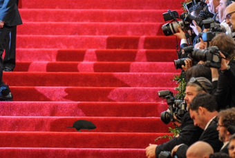 xboxuk's tweet photo. Halo 3 Rat has arrived at the #MetGala , surprising fans and critics. https://t.co/yKRa4LSK0g