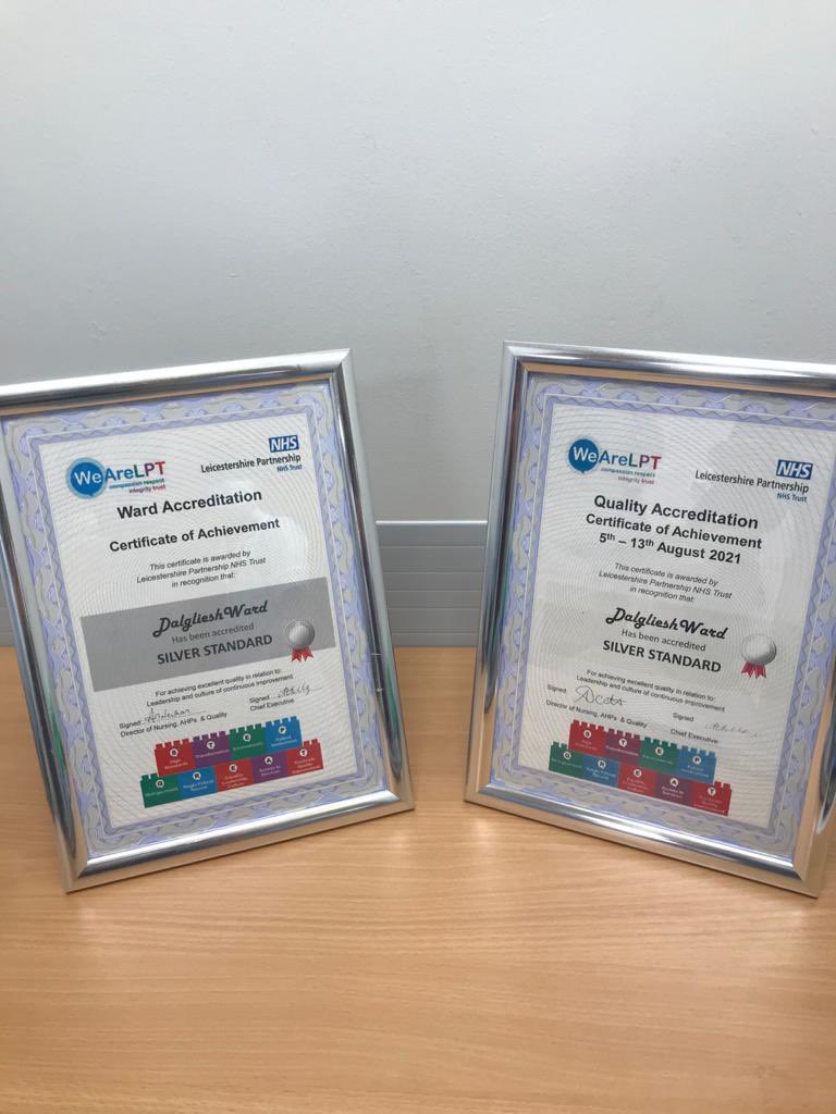 So thrilled to receive another silver LPT accreditation award two years apart! Thank you to @Margot1966RN for presenting the award to us. Well done again to #team Dalgleish! 🙌🏻 @Margot1966RN @MichaelaIrelan4 @lisafarmer1966 @HansaVaria @CHSInpatientLPT @NikkiBeacher @skashton