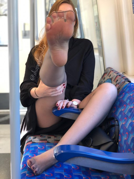 Even though this is in public I&rsquo;m sure you&rsquo;d love to bury your nose in this 😏 https://t.co/movZNcYg9