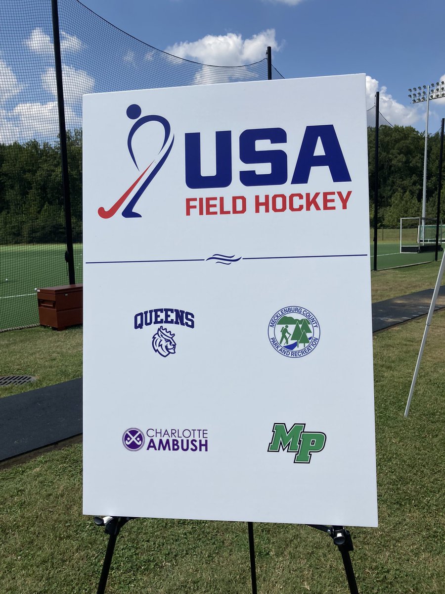 SAC_Athletics's tweet photo. To add to #NationFieldHockeyDay, today @USAFieldHockey officially named @QueensAthletics Bessant Field as their practice facility! We are excited to have #USAFH in @SAC_Athletics @ConfCarolinas field hockey’s backyard! @NFHCA #SACCFH @NCAADII https://t.co/nMfCSbSN15