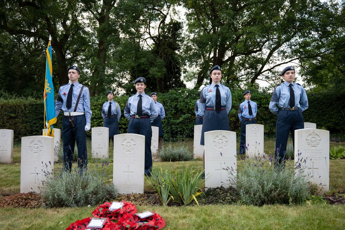 Commonwealth War Graves (@cwgc) on Twitter photo Ahead of Battle of Britain Day <a href="/RoyalAirForce/">Royal Air Force</a> <a href="/aircadets/">RAF Air Cadets</a> from <a href="/trentwingatc/">Trent Wing ATC</a> gathered at the <a href="/CWGC/">Commonwealth War Graves</a> plot in Scopwick Church Burial Ground for a ceremony and wreath laying service to remember those commemorated here. Read more: ow.ly/vOI550G9K9F #BattleOfBritainDay #WW2 Ahead of Battle of Britain Day <a href="/RoyalAirForce/">Royal Air Force</a> <a href="/aircadets/">RAF Air Cadets</a> from <a href="/trentwingatc/">Trent Wing ATC</a> gathered at the <a href="/CWGC/">Commonwealth War Graves</a> plot in Scopwick Church Burial Ground for a ceremony and wreath laying service to remember those commemorated here. Read more: ow.ly/vOI550G9K9F #BattleOfBritainDay #WW2