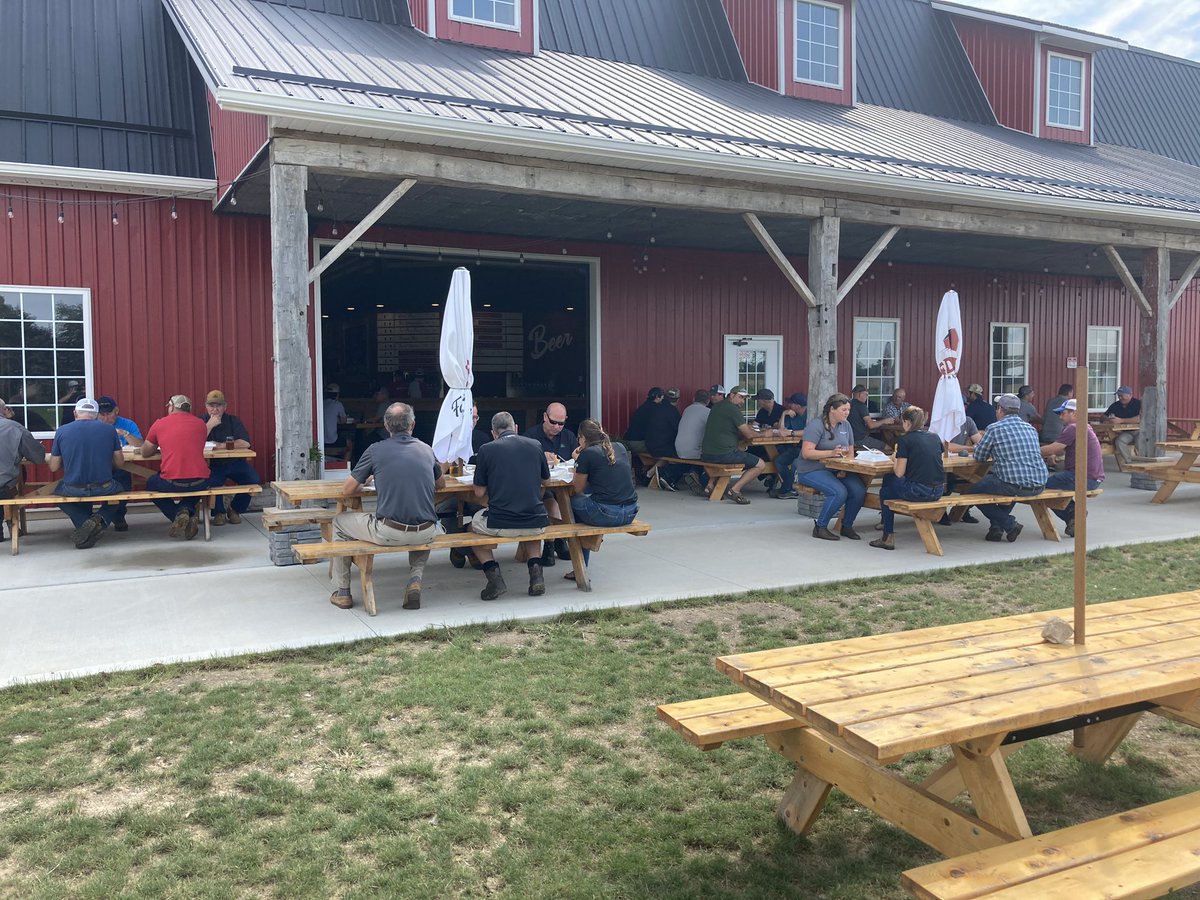 ChrisRobson11's tweet photo. Great pairing. Growers hearing about the benefits of the @EnlistOnline and getting a tasty beverage to end the meeting at @RedBarnBrewin. Highly recommend both. https://t.co/6BH84J3NR3