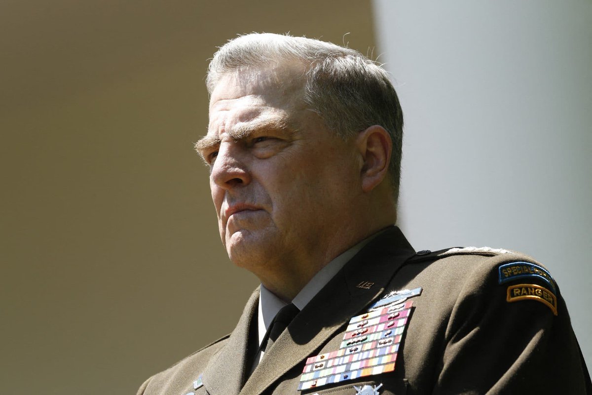 AmerMilNews's tweet photo. Report: Gen. Milley held top-secret meeting to block Trumpβs nuke access; told staff to disobey all but his orders
https://t.co/MYOzAIbe8J https://t.co/p2FIZpzQcC