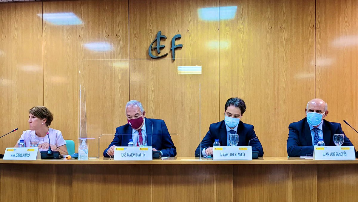 Registrador_es's tweet photo. José Ramón Martín Marco @jrmarm vocal #OOLL, ha participado en el seminario “El valor de referencia de la DG del Catastro en la Ley de medidas de prevención y lucha contra el fraude fiscal” @IEF_ES junto a Fernando de Aragón, DG Catastro @CristinaGHerrer y expertos en la materia. https://t.co/xG4RbIGHPa