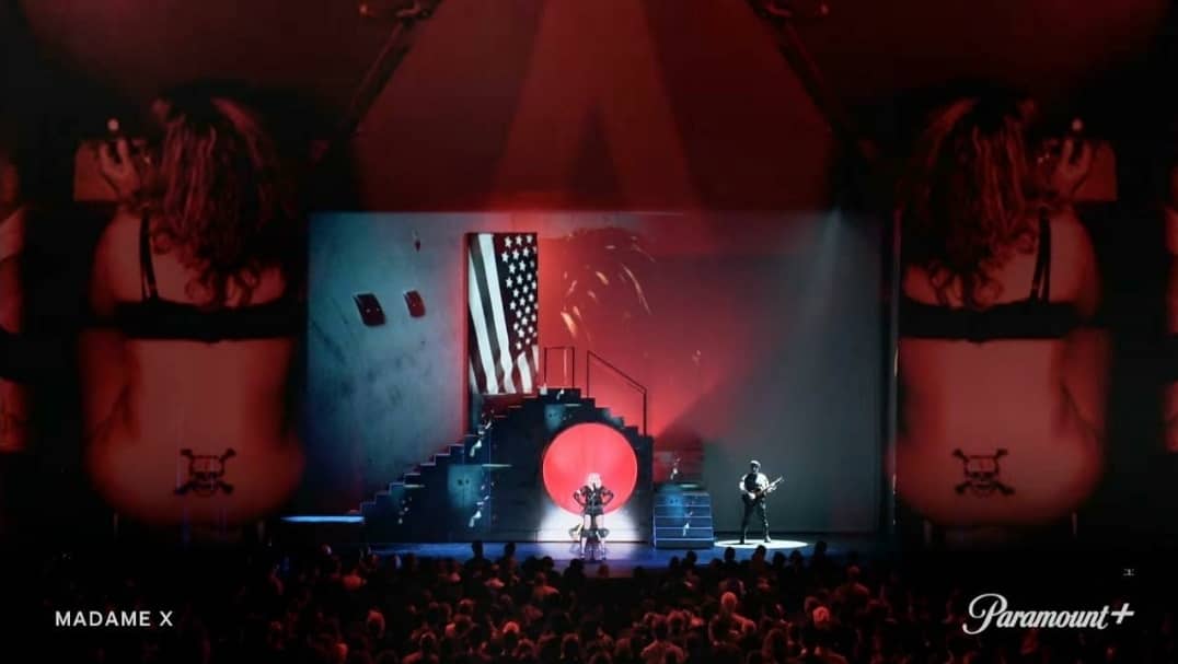 E_Qw7B_X0AU5gcc?format=jpg&name=medium