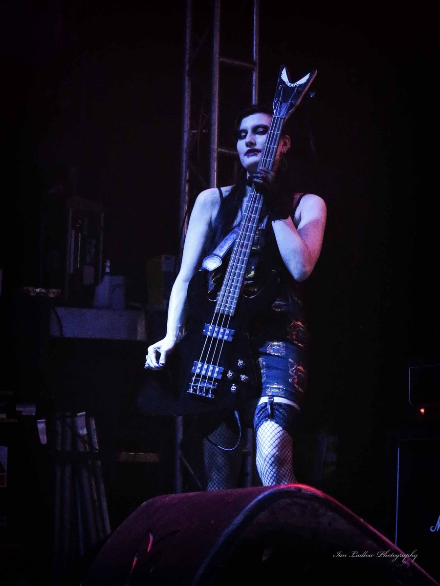 IanLadlow's tweet photo. First set of photos from the brilliant HRH Goth weekend in Leeds. Novus UK starting day 2 in style - extra points for playing one of my favourite #FaithfulDawn tracks. #novus_uk_band #goth #hrhgoth #gigphotography #livemusic #gothelectronica https://t.co/9owPxGLei9