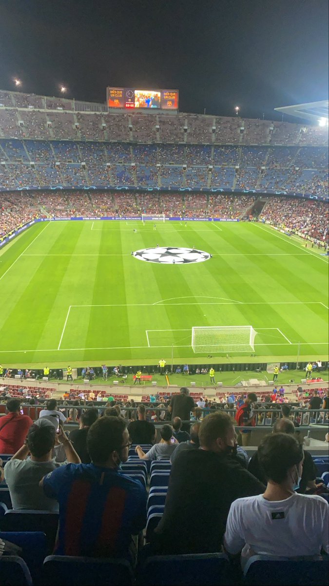 blamefcb's tweet photo. Independientemente del resultado, me quedo con haber vuelto al templo 18 meses después. Piel de gallina. 🤩 https://t.co/bbxg483CHM