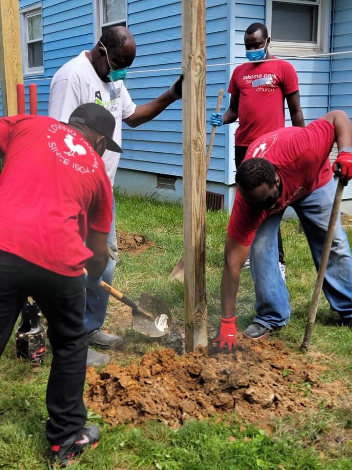 thetpchurch's tweet photo. This past Saturday, 50 members and friends of the Takoma Park Church built up our community, literally. So grateful for all our volunteers who joined us for #ServiceSabbath! ❤️ https://t.co/sozudcoIBz