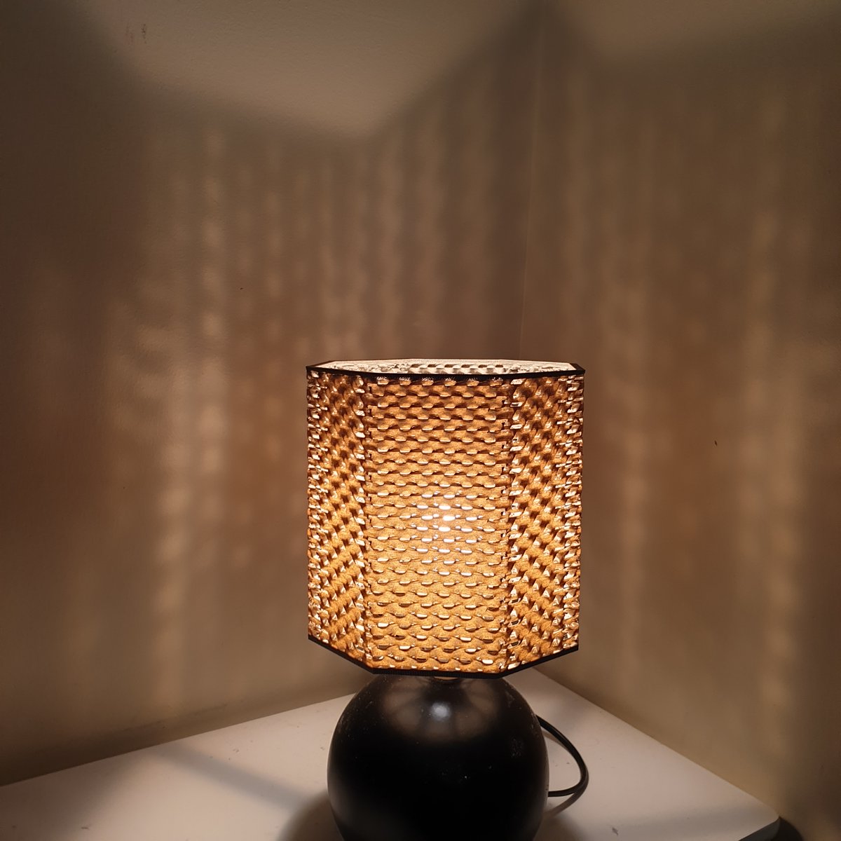 3DPrintBunny's tweet image. Last night I set away a 5 hour print of a lampshade printed in 10% gyroid infill with no perimeters. I thought it might be a bit fragile but it printed really well, very solid.

Printed in @Polyalchemy Limestone
0.35mm layer height
8 top layers, 10 bottom layers, no perimeters.