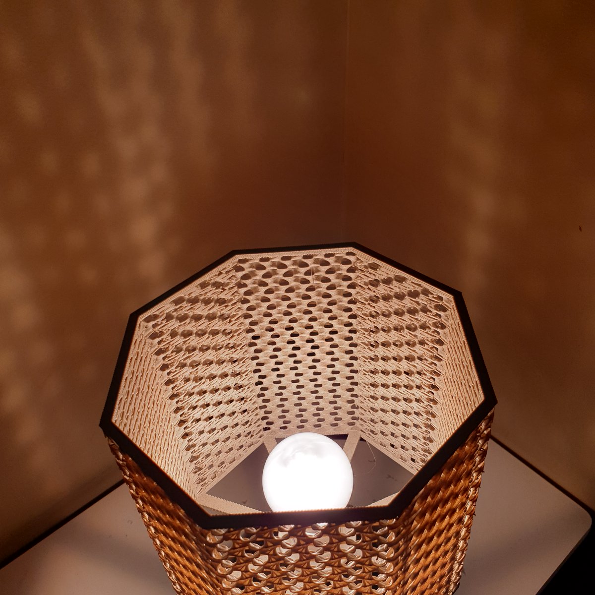 3DPrintBunny's tweet image. Last night I set away a 5 hour print of a lampshade printed in 10% gyroid infill with no perimeters. I thought it might be a bit fragile but it printed really well, very solid.

Printed in @Polyalchemy Limestone
0.35mm layer height
8 top layers, 10 bottom layers, no perimeters.