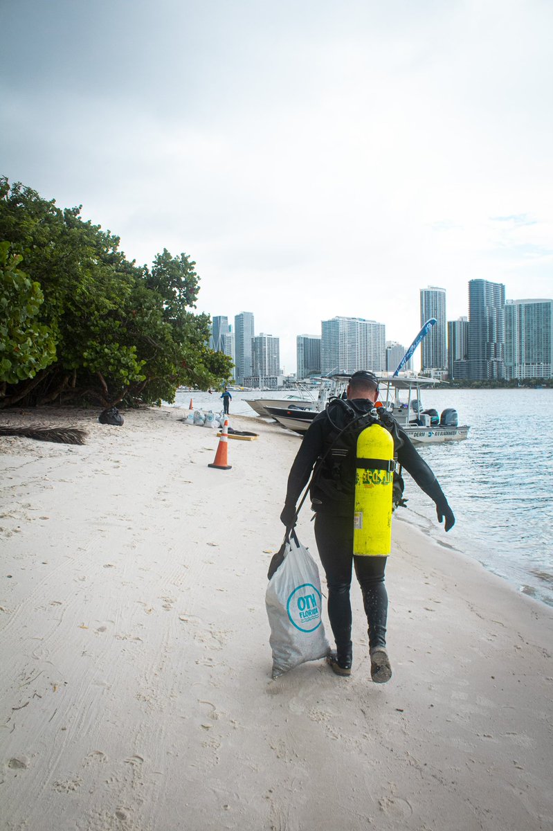MPDMarinePatrol's tweet photo. Here’s some additional pictures from yesterday’s underwater/Island Clean up. Once again special thanks to @othflorida and our volunteers. @Miami_PD @ArtAcevedo @TCarrollMPD @MajorFrankF @CommKCarusoMPD @AlexValdes22 🌊 @MPDMarinePatrol 🌊 https://t.co/Y0ahWNSTuN