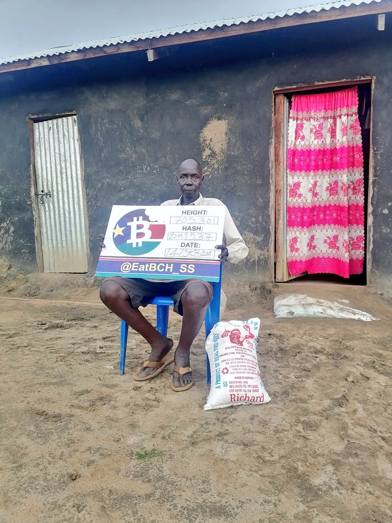 eatBCH_SS's tweet photo. Thanks for the food bags. We really appreciate the help. Thanks for putting food on our table. #BitcoinCash is Sound Money https://t.co/tUA58qX4NJ