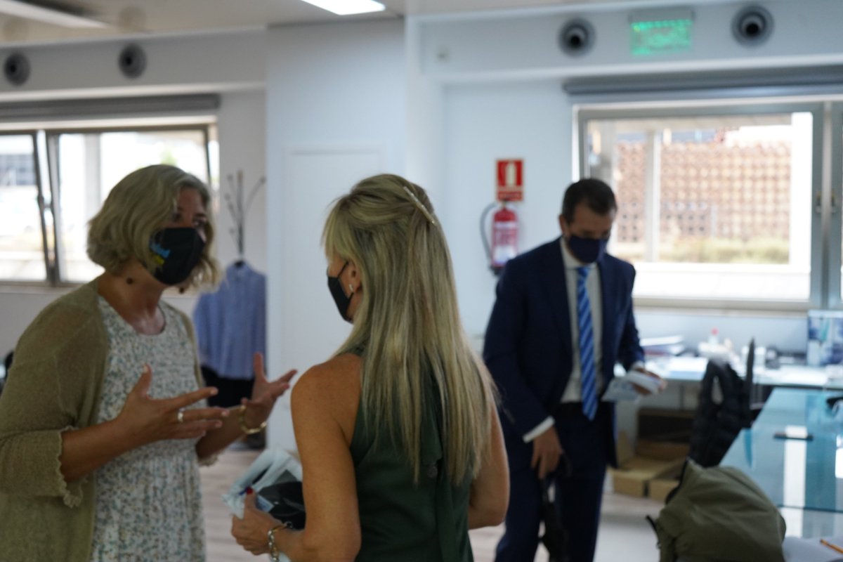 canalsaludaldia's tweet photo. El próximo sábado 18 de septiembre a partir de las 19:30 horas estrenamos nueva temporada de  #SaludAlDía en @canalsur . Preparando todo...
#QuédateEnCanalSur https://t.co/uaV0Uk8n4G