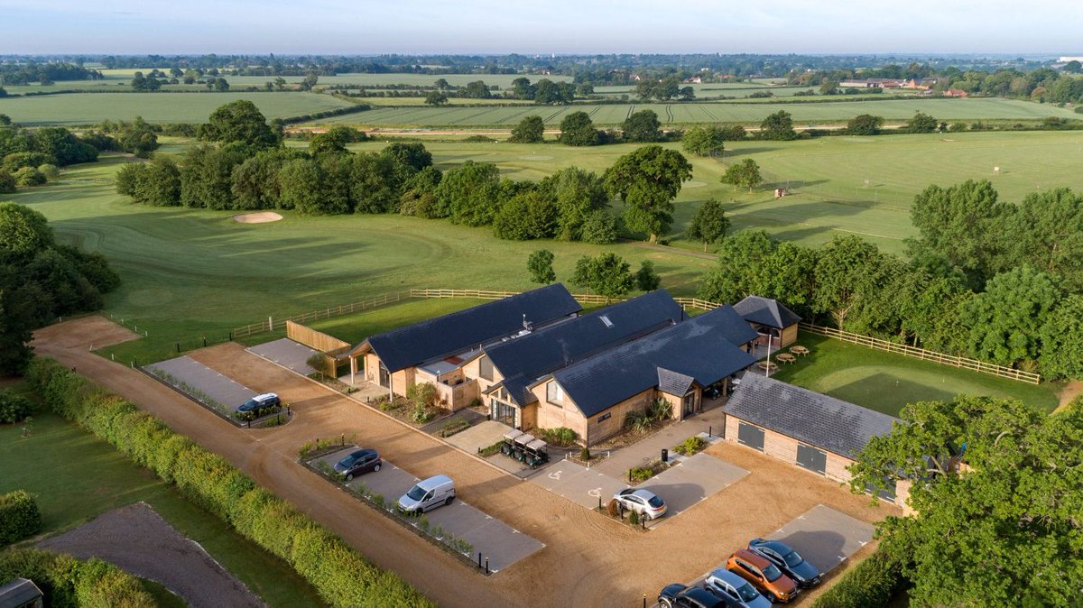 Catch up with friends and family over some delicious coffee and homemade food ☕️🍰 whilst taking in the most beautiful surroundings at <a href="/FVCafeTerrace/">Fynn Valley Cafe Terrace</a> near Ipswich on The Suffolk Coast! > thesuffolkcoast.co.uk/food-drink-suf… #suffolk