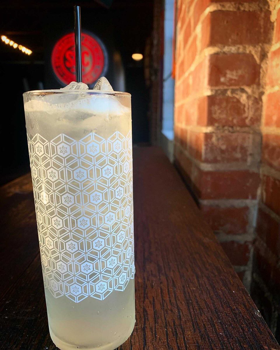 SBCtheCellar's tweet image. Devlin Pierce's special cocktail of the evening is just the D's KNEES...🍸

The “D’s Knees!” Made with Gin, agave nectar, lemon juice, and ginger beer. 🕺 Available tomorrow only to celebrate Devlin at the Cellar. Music around 6:30pm! @DevlinPierce