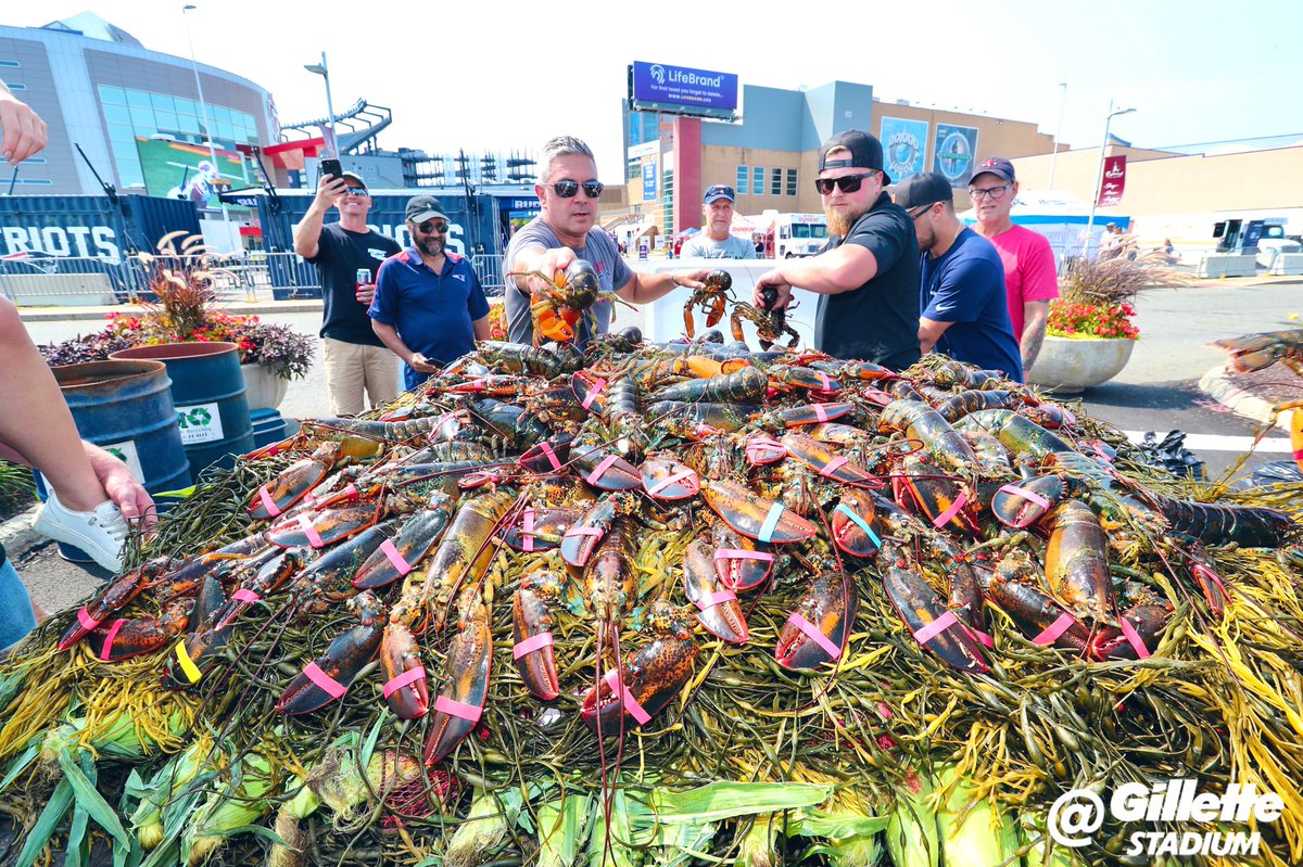 Tailgating in New England. 🦞
