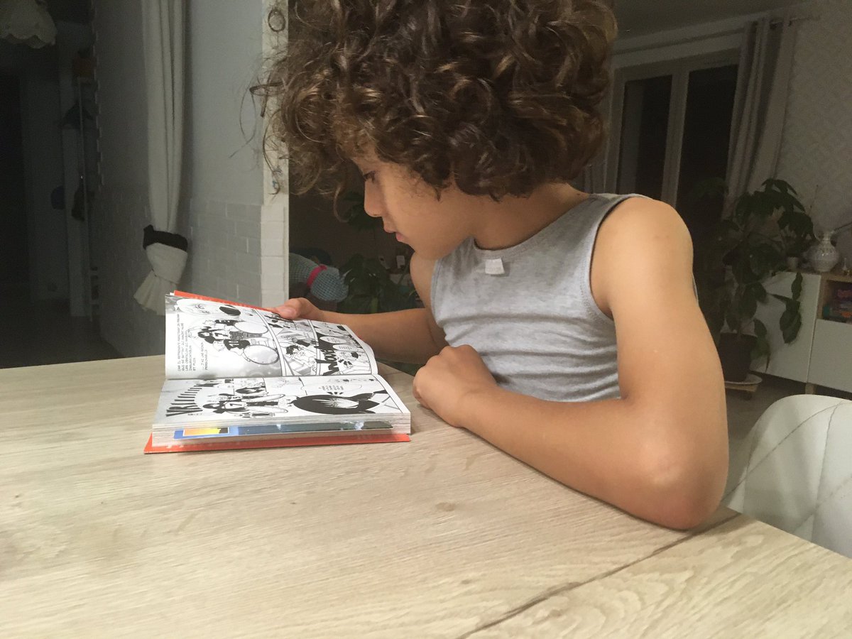 Merci beaucoup <a href="/CedricNankin/">Cédric Nankin</a> &amp; <a href="/HivernatJ/">Hivernat Jonathan</a> pour la dédicace à Nino du manga fondation-ipsen.org/wp-content/upl…