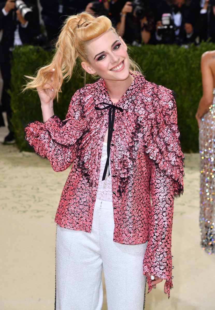 Blessing your timeline with this photo of Kristen Stewart at the #MetGala. You're welcome.