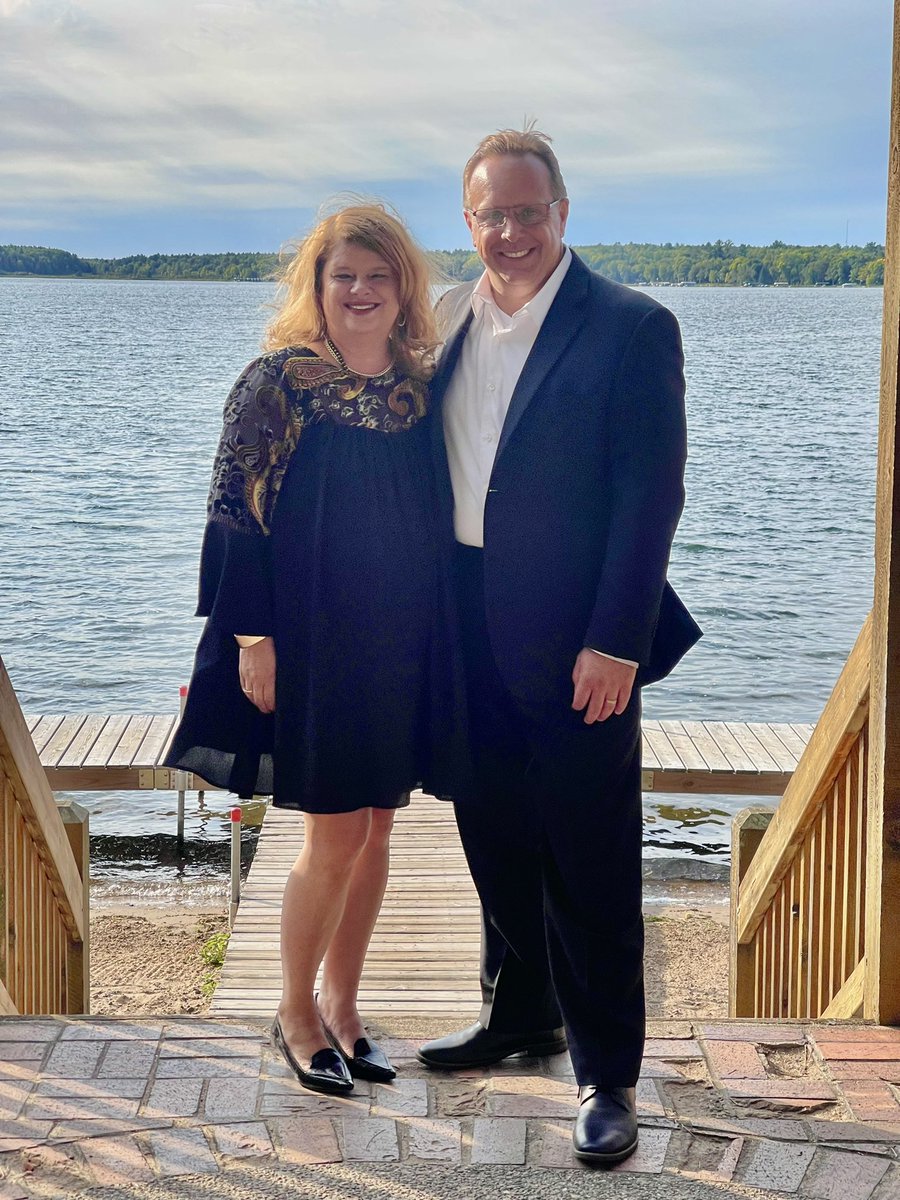 vealt's tweet image. We loved sharing in a lifelong friends wedding this week in Minnesota!