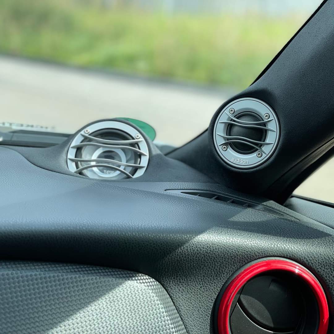🔝🎵 Beyond the absolute sound for GT86🏁 featuring a super clean install made by super X Dream Car Audio / Renato Rivic

#AudisonThesis #gt86 #Hiendaudio #caraudiofabrication