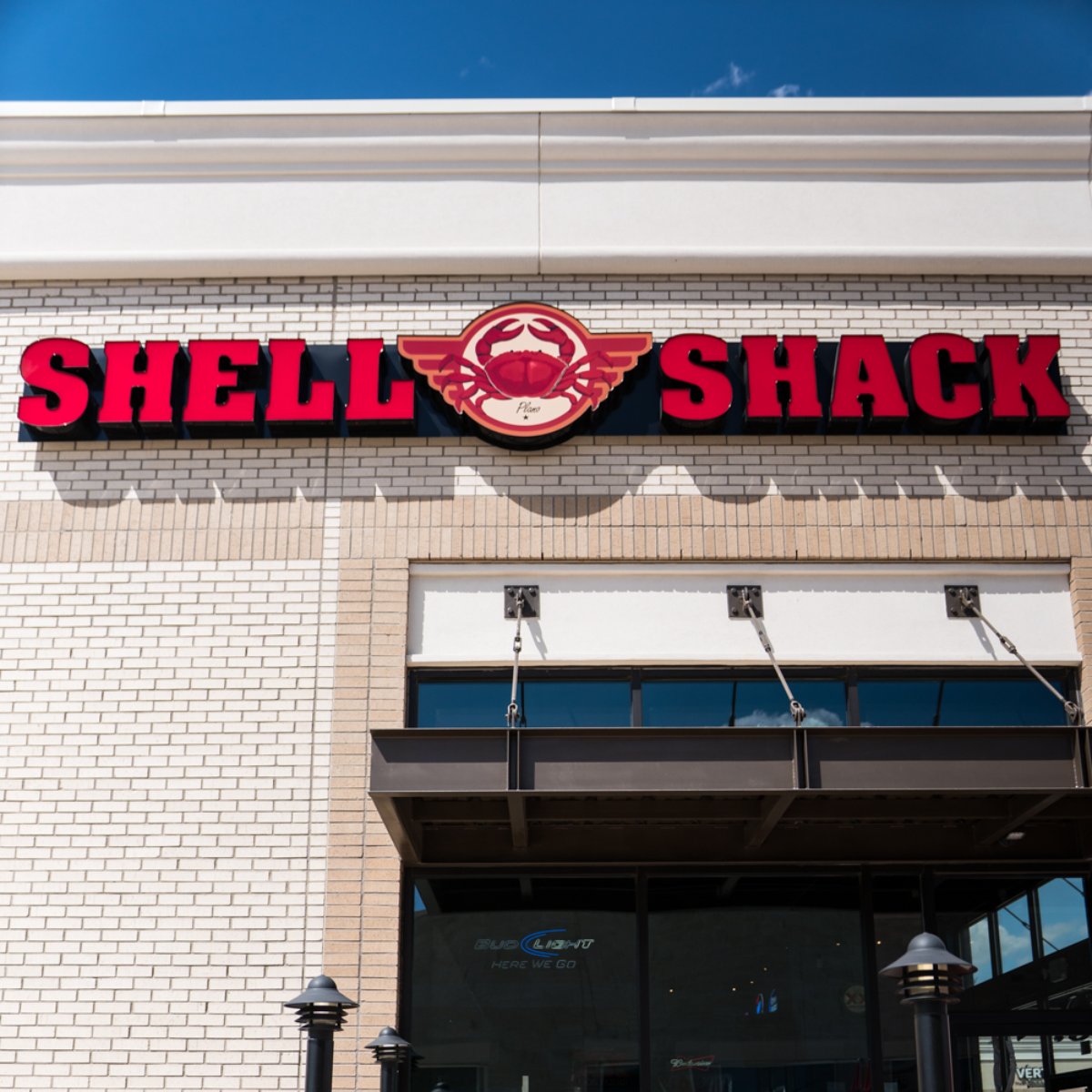 ShellShackPlano's tweet photo. When you're looking for quality seafood that'll leave you in awe, the only place to be is Shell Shack. #ShellShack #PlanoTX #OrderUp https://t.co/9T3Cmzwo8i