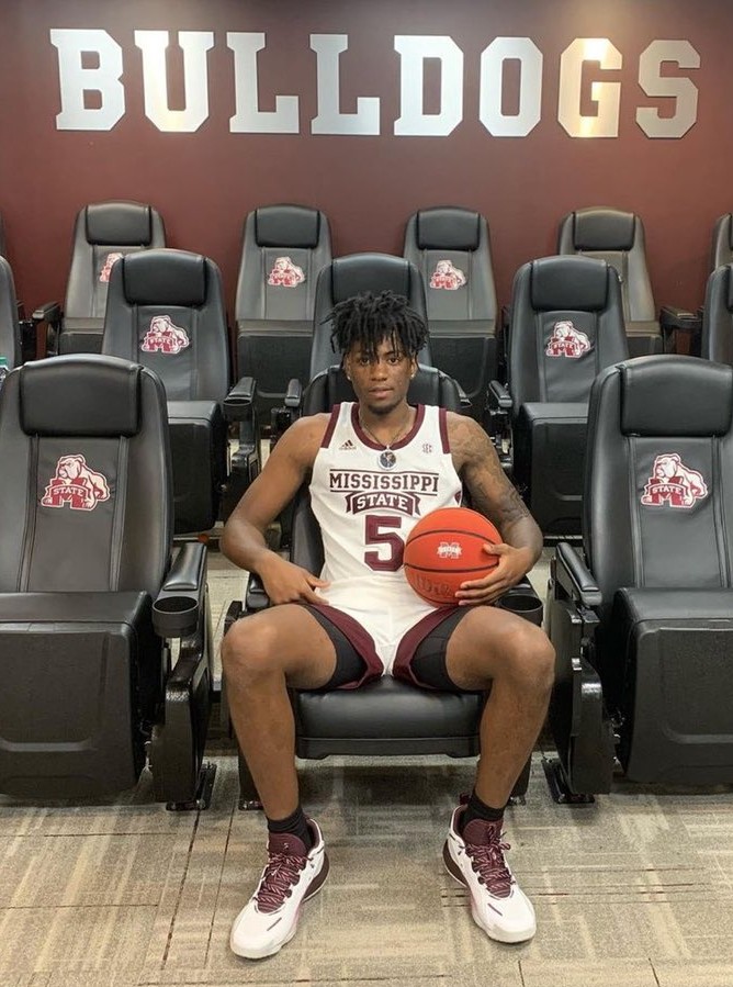 WaltonJaykwon's tweet photo. #HailState #Committed https://t.co/N2l9U6Orkq