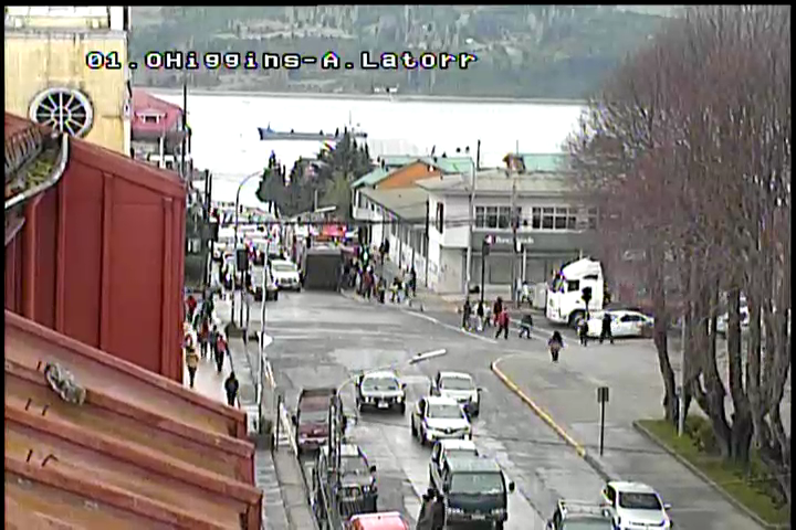 TTILosLagos's tweet photo. 🔵 #Castro: tránsito normalizado en calle Almirante Latorre con San Martín tras simulacro de accidente. Se recomienda circular con precaución y atención a señalética 🚗 #Chiloé https://t.co/DpDJNU4kxY