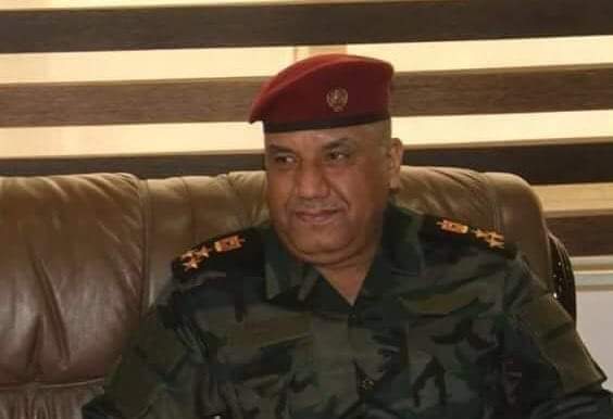 jfdaTm's tweet photo. @ja75ja75 فعلاً ويحب الجيش هواي بس لحد الان مايعرف منو قتل هذا العميد🙄 https://t.co/rOWU6u6B76