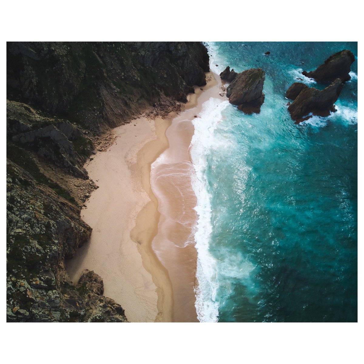 pherspective's tweet photo. #drone #aerial #dji #ocean #portugal #discoverearth #stayandwander #dronepic #passionpassport #artofvisuals #droneheroes #travelstoke #beautifuldestinations #earthpix #droneshot #visualsofearth #shotzdelight #outdoortones #earthfocus #hellofrom #eclectic_shotz #natgeo https://t.co/ya8gBtfGlT