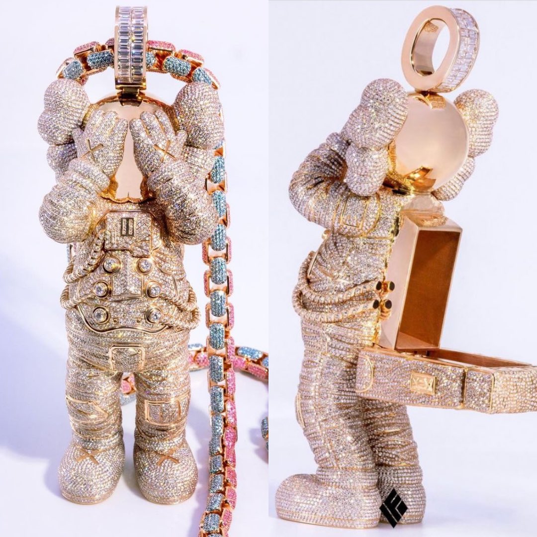 The chain Kid Cudi wore to the MET Gala