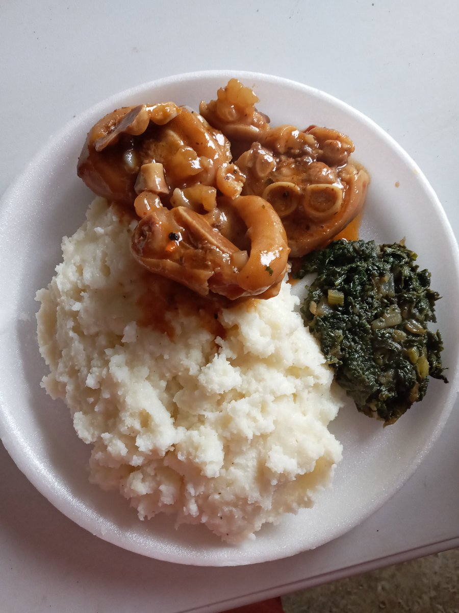 XolisKitchen's tweet image. Xoli's kitchen 0713065130 or check google maps Xoli's kitchen, 273 Zone 2 Reutlwile view Zinniaville