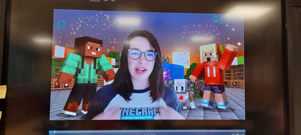 Joining people from all over the world for a bit of CLPL. #MinecraftEdu #buildingwithminecraft