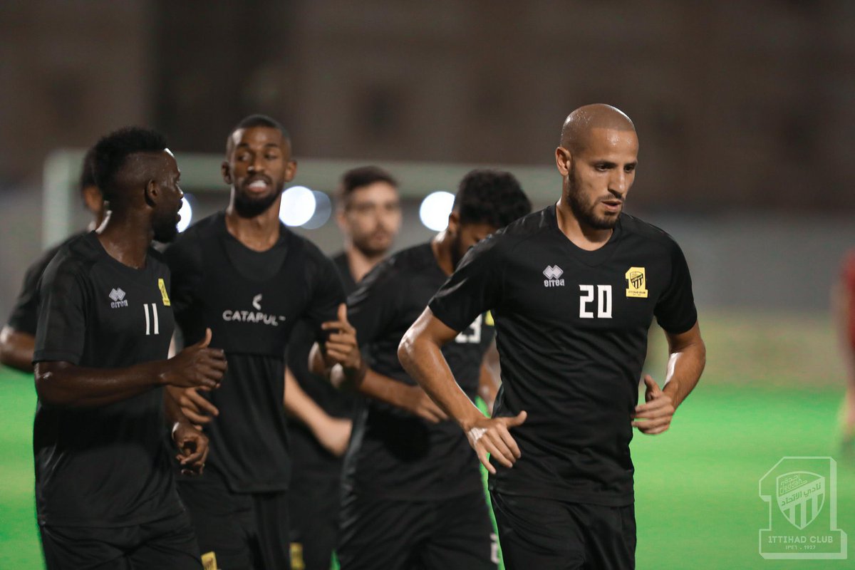 ErreaKsa's tweet image. منتجات فريق @ittihad لتمرين اللاعبين والمدربين والحراس متوفرة حالياً في متجر الإتحاد في مقر النادي بحي الصحافة، وerrea store في الرياض على الدائري الغربي قبل مخرج ٢٦، إضافة للموقع الالكتروني erreaksa.com