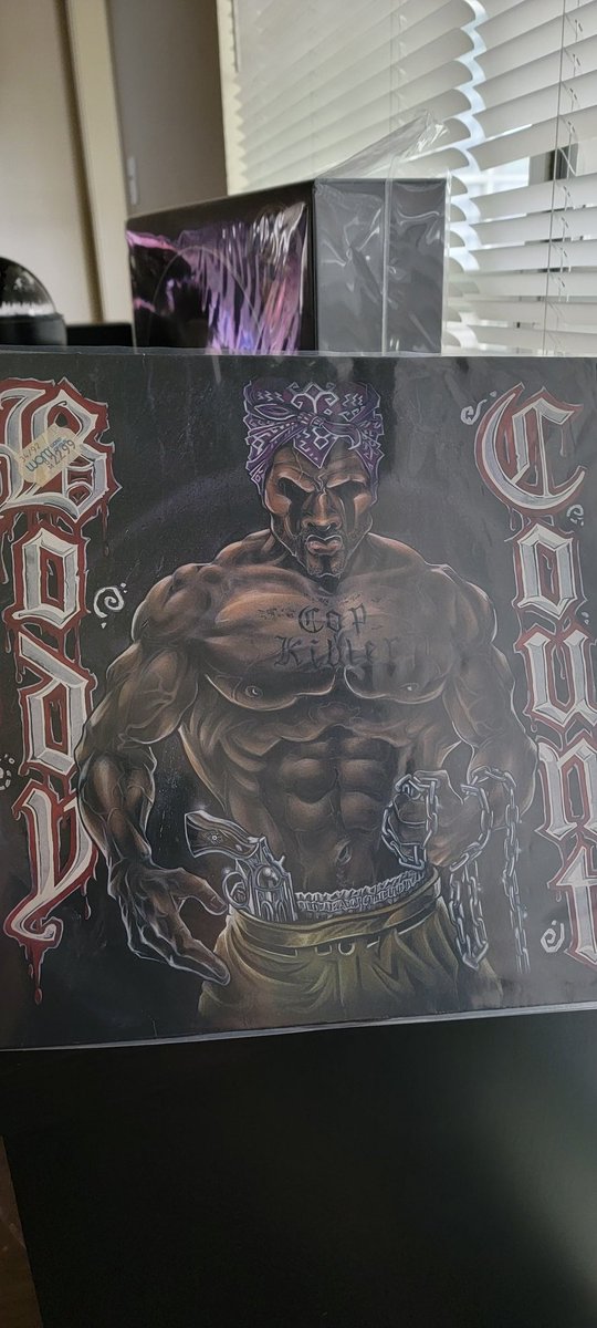 Leno_TX's tweet photo. @FINALLEVEL One of the favorites in my collection. It's just missing your autograph. https://t.co/cLc9zz7hgP