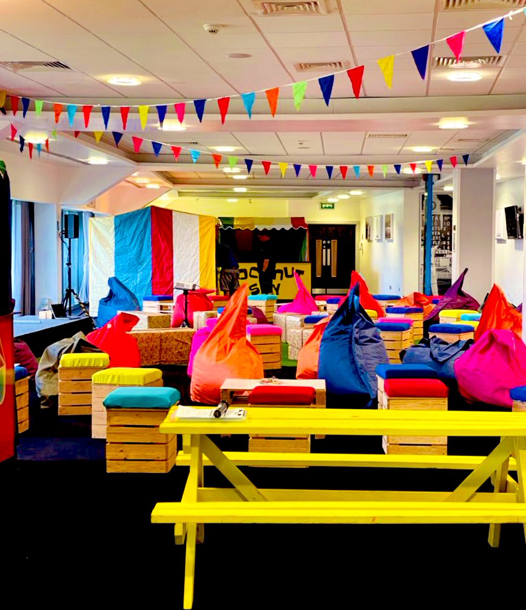 abstract_news's tweet photo. Great to be back on site @Edgbaston today. #Edgbastonbury team event for our client 🎶✨ Everyone loved being back together again for a fun, colourful &amp; vibrant event. We ensured everyone felt comfortable &amp; safe #BacktoLive  #Eventprofs #Meetsafemeetsmart @EdgbastonEvents 🏏 ✨💫 https://t.co/uunYQkDN2S