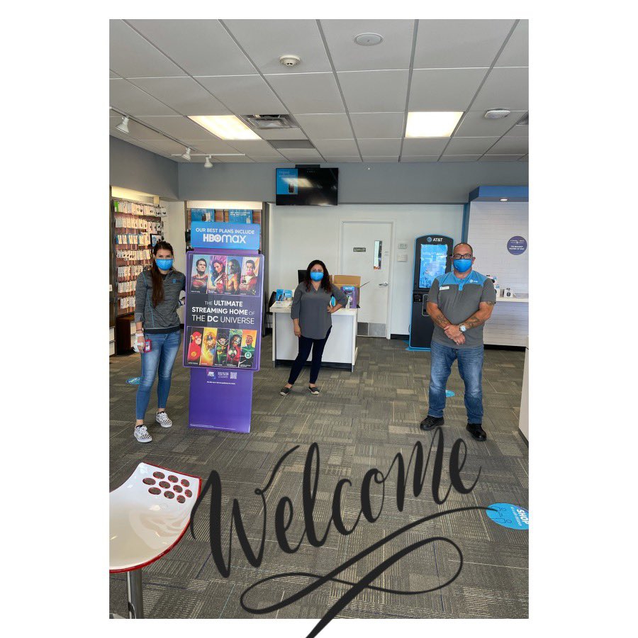 SpringHillATT's tweet image. Just finished an awesome store visit with our amazing business partner @carmenross06. Thank you for taking some time to meet and help our new hire CRUsh some small business!!! #FLAwless #OneFLA #allGAsnobreaks #newhire