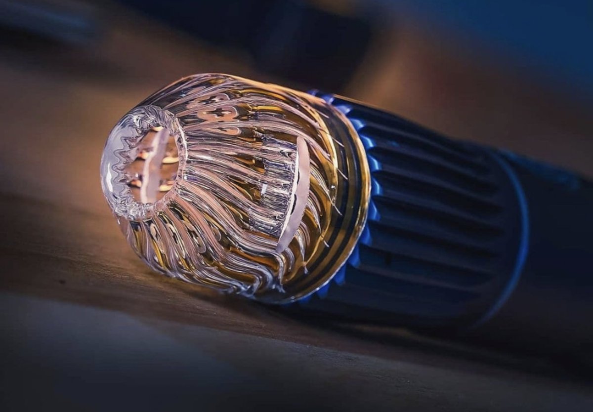 jenniferAlvarw's tweet photo. From @kaarlsvap Petit focus sur le "crown" cap de chez @trinityglasshardware
#mechmod #competitionmod #subohm #mech4life #complyfe #vape #vaping #vapeporn #vapeon #vapelyfe #vapefam #vapecommunity #vapenation #vapeaddict #vapesociety #vapefamous #vapelyfestyle #vapehooligans https://t.co/xTXioXaGCU