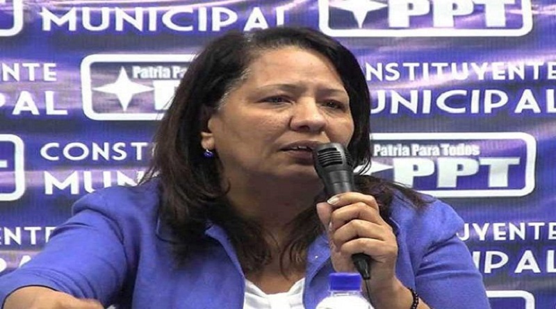 Fondas_Ve's tweet photo. #NotiFondas 📌 || (Vía @VTVcanal8) PPT presentará ante AN propuesta de enmienda a la Constitución para proteger los servicios públicos

📍Lee más >>>https://t.co/JjoFBvCNL1 https://t.co/GZfmmlWMhF