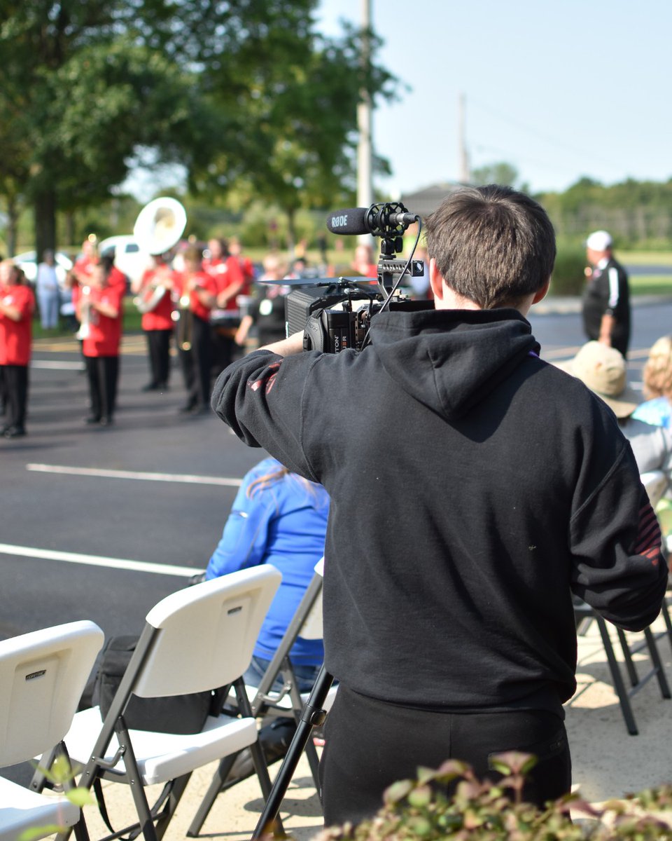 PickawayRossCTC's tweet photo. Our Visual Communication and Design students helped capture the action at last week's Battle of the Bands!
Check back tomorrow for the full Battle of the Bands album!
#PRCTCProud #CareerTechOhio #BotB21 #PickRossPride https://t.co/8xZYP5mnUh