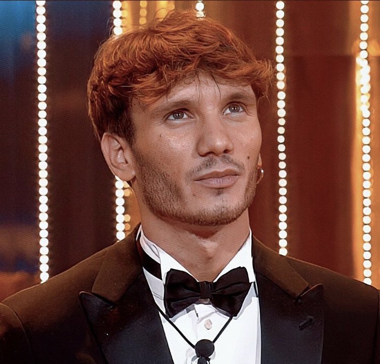 frangiacort4's tweet photo. comunque se Ultimo e Stefano de Martino avessero un figlio sarebbe tipo così: 
#gfvip https://t.co/SHj94sqKil