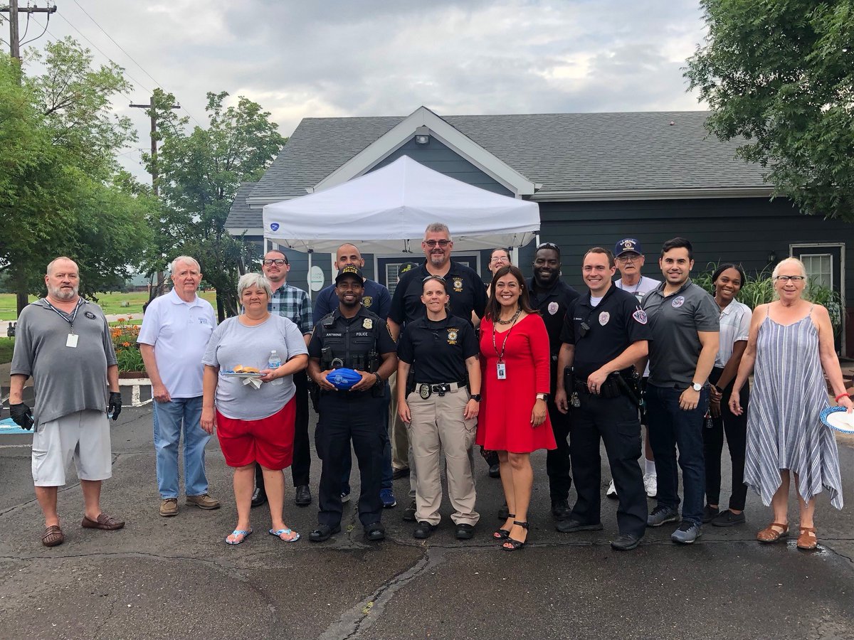 CinthyaAllen's tweet photo. Start a strong #career, while making a difference in #communities! @normanokpd is hiring for its 60th Academy, applications close 9/24/21. https://t.co/1sJIPXezKI 
#Hiring #Jobs #Police #DiversityEquityInclusion https://t.co/8PO5SXtQwy