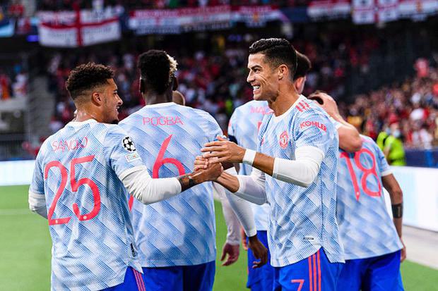 septima_linea's tweet photo. ⚽️ FÚTBOL ⚽️

Arranca la UEFA Champions League con sorpresa pues en el debut de Cristiano Ronaldo con el Manchester United cae derrotado contra Young Boys de Suiza. 

¡Entérate de los detalles en nuestra nota!

https://t.co/BspF5cegD1 https://t.co/hhOgobAU2P