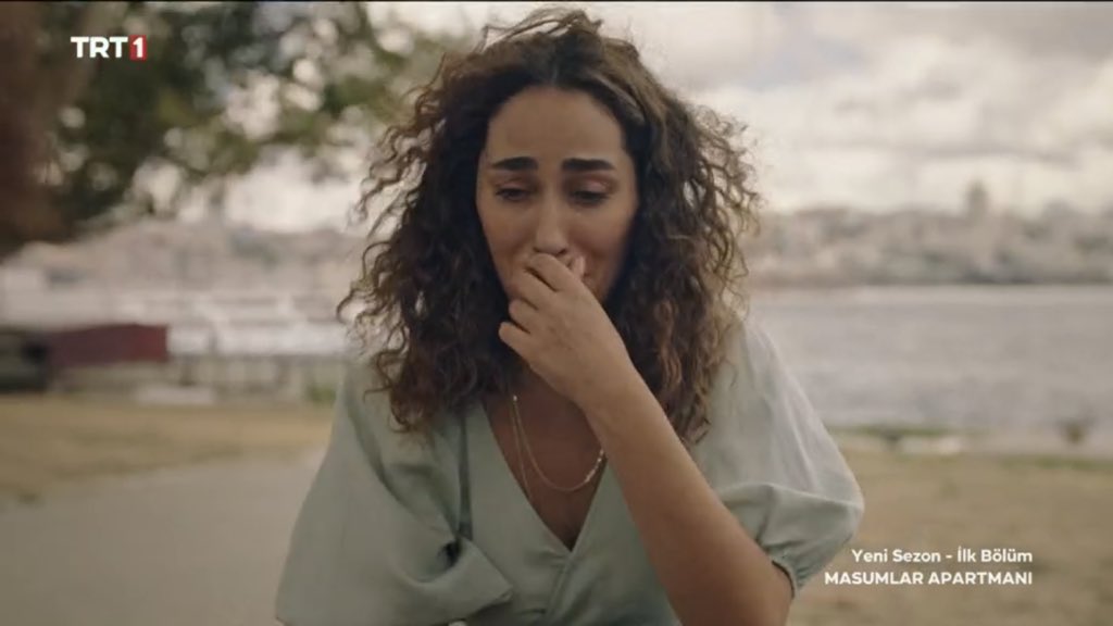 istesudeee's tweet photo. bu sahne bana cok agir geldi
#MasumlarApartmanı https://t.co/NQrK6rw6cp