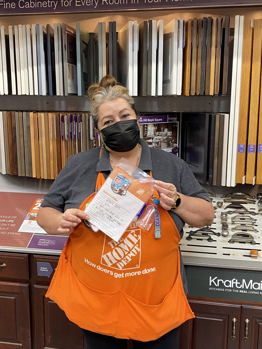 Recognizing our COS: Diana for selling a $19,000 Window Lead & Tuff Shed. Awesome Job!! Keep up the Great Work Diana!!🎉🎉@BrendanMcDowel9 @angelso67742352 @LisaCallin @bka1220 @JeffSmi05587241 @Deangelstx1