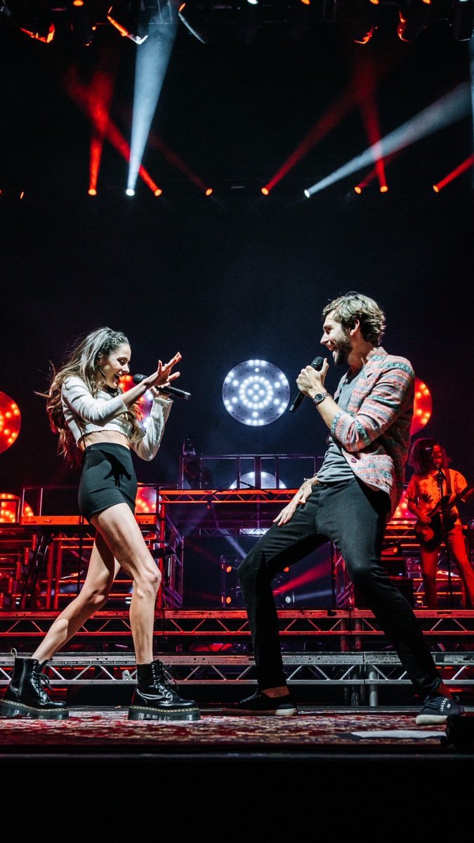ThrowbacksTini's tweet image. 2 years ago today @TiniStoessel appeared in Alvaro Soler's show and sang ‘La Cintura (Remix) in Berlin, Germany (14th September 2019)