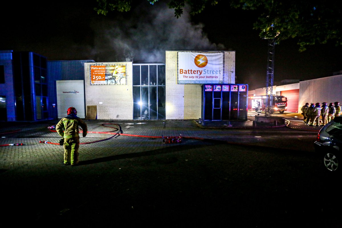 Grote brand bij bedrijf Eindhoven . 14 september 2021.