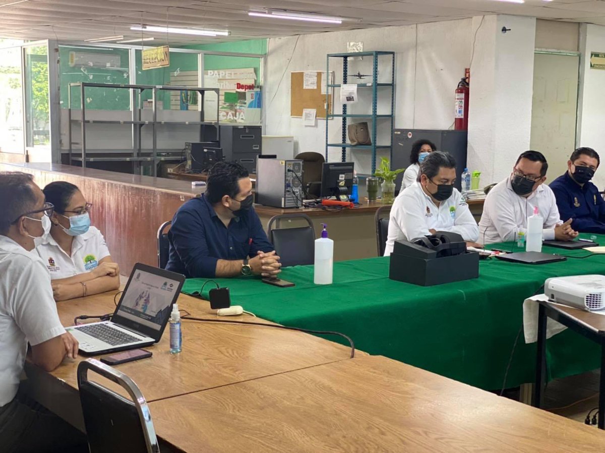 Cerramos las jornadas de acompañamiento con el equipo del plantel <a href="/Conalep_FCP/">Conalep Felipe Carrillo Puerto</a> ,donde presentaron su 𝐏𝐥𝐚𝐧 𝐝𝐞 𝐑𝐞𝐠𝐫𝐞𝐬𝐨 𝐑𝐞𝐬𝐩𝐨𝐧𝐬𝐚𝐛𝐥𝐞 𝐚 𝐥𝐚 𝐄𝐬𝐜𝐮𝐞𝐥a, 

Gracias a estas estrategias se asegura atender a la comunidad escolar de una manera gradual y segura.