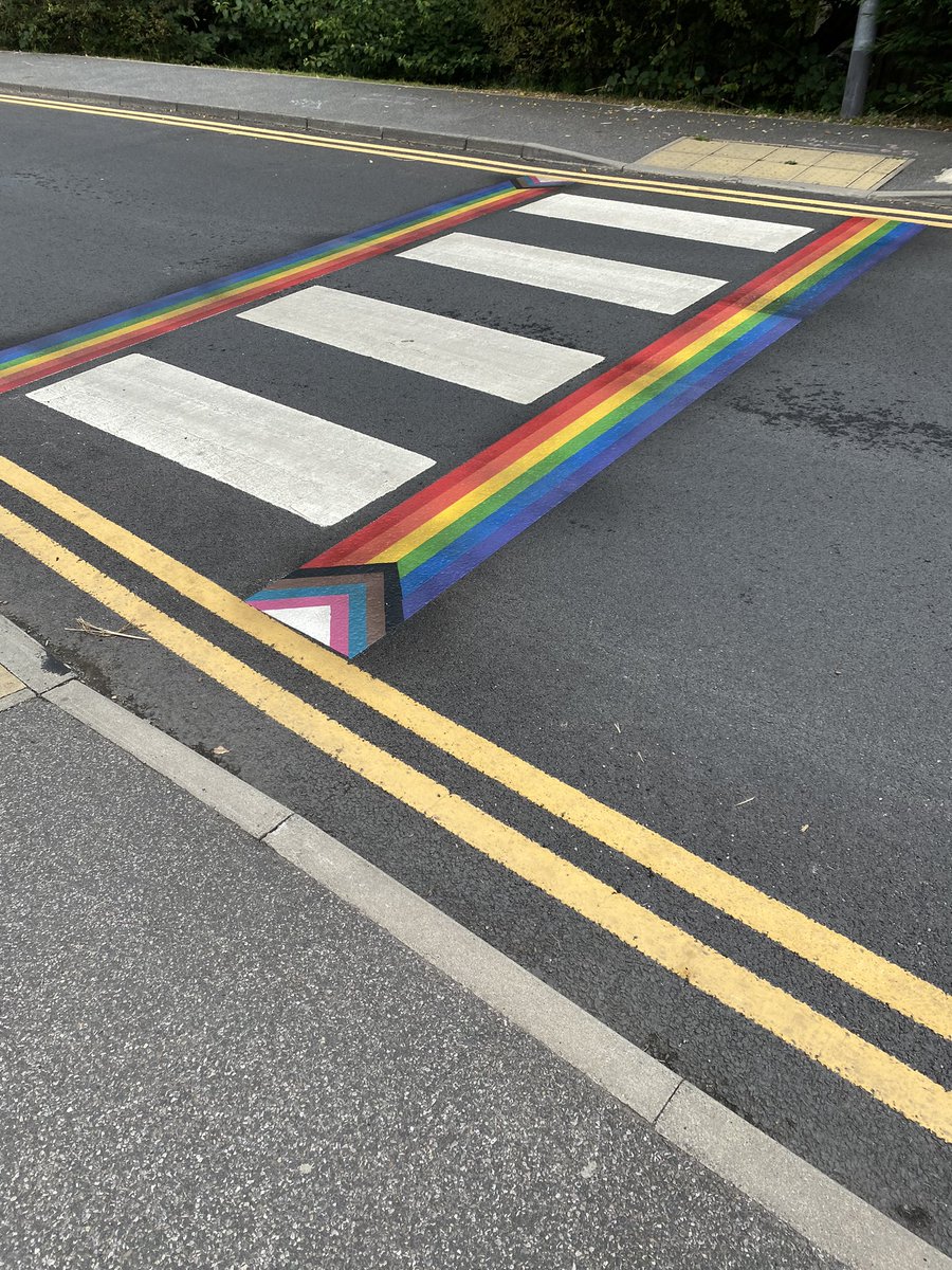 anhsft_lgbtq's tweet photo. @mikee3711 @QEGateshead @ghntlgbt We have these now @AiredaleNHSFT which coincided with @people_nhs #NHSVirtualPride week, feedback so far has been amazing and these have been welcomed by colleagues and visitors to the hospital π https://t.co/AWELLCrmDM